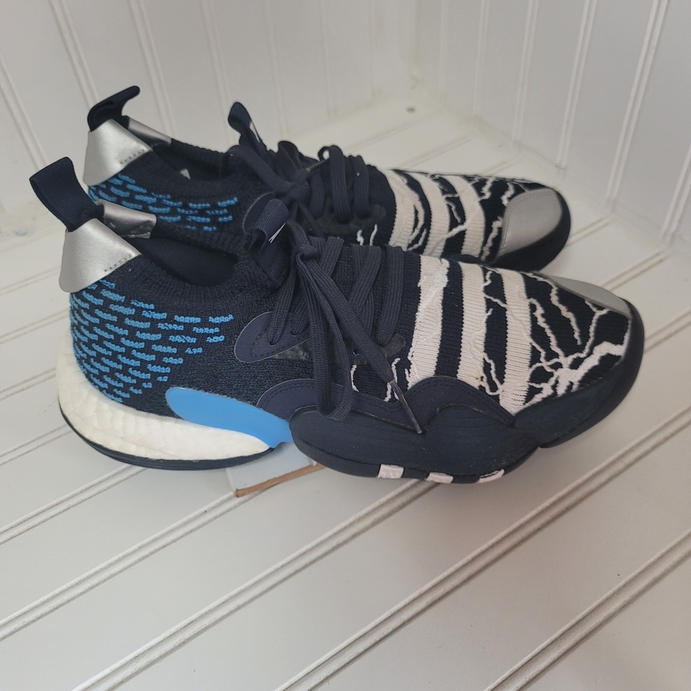 Adidas Trae Young 2 Basketball Shoes Mens 9.5 Lightning Legend Ink Blue ID2210